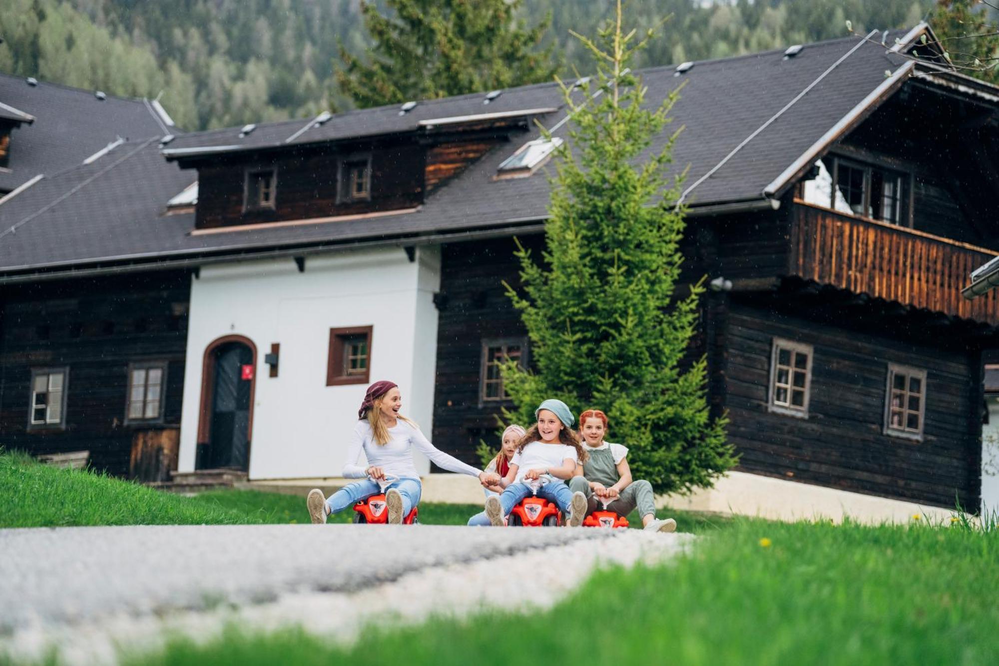Slow Travel Resort Kirchleitn Bad Kleinkirchheim Exterior photo